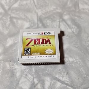 Nintendo 3DS The Legend of Zelda: Ocarina of Time 3D - White and Gold